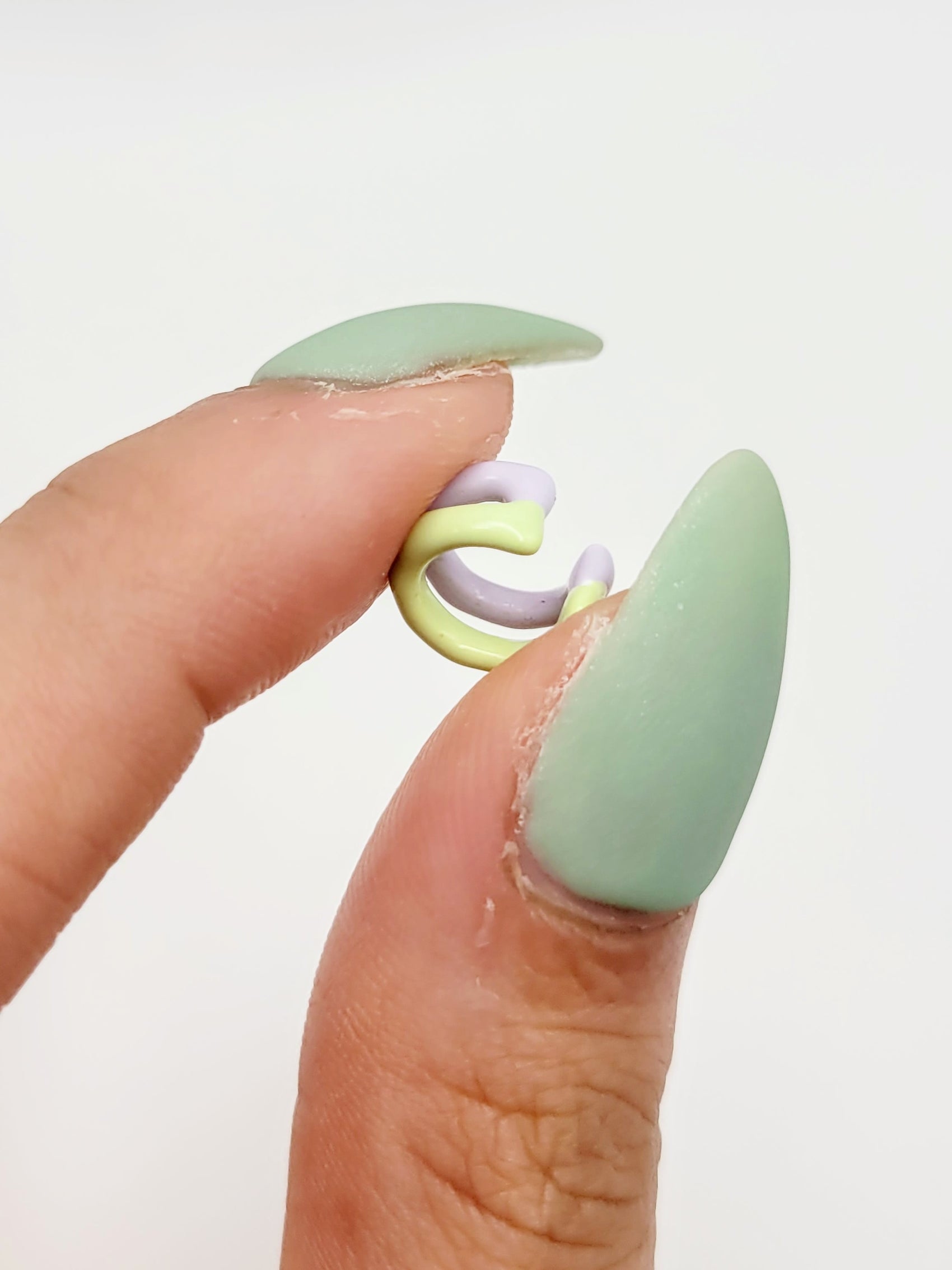 TWO TONE EAR CUFF [Single Cuff] - Purple & Green