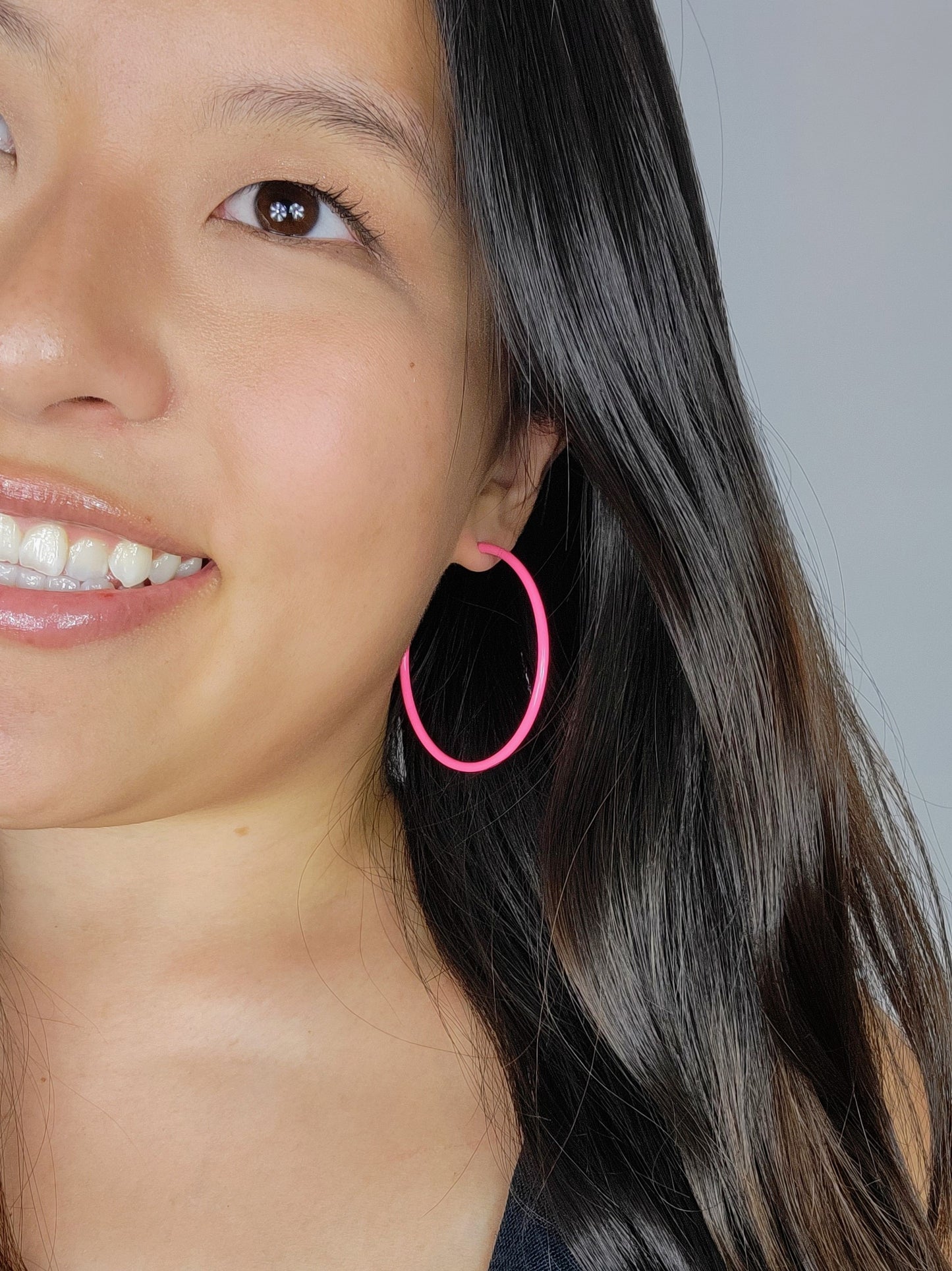 THIN HOOP - Bubblegum Pink