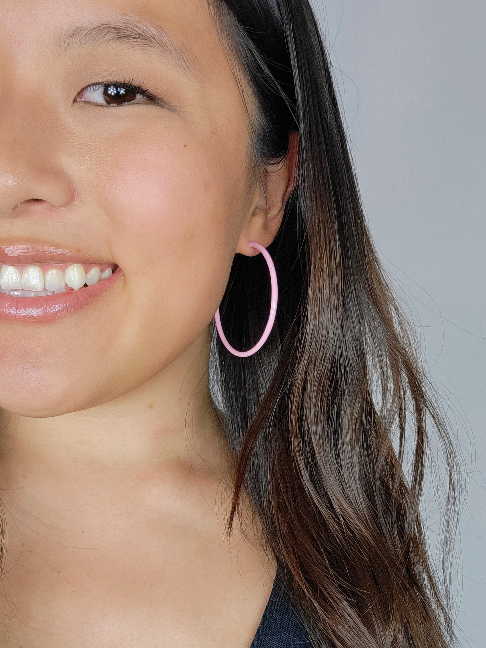 THIN HOOP - Light Pink