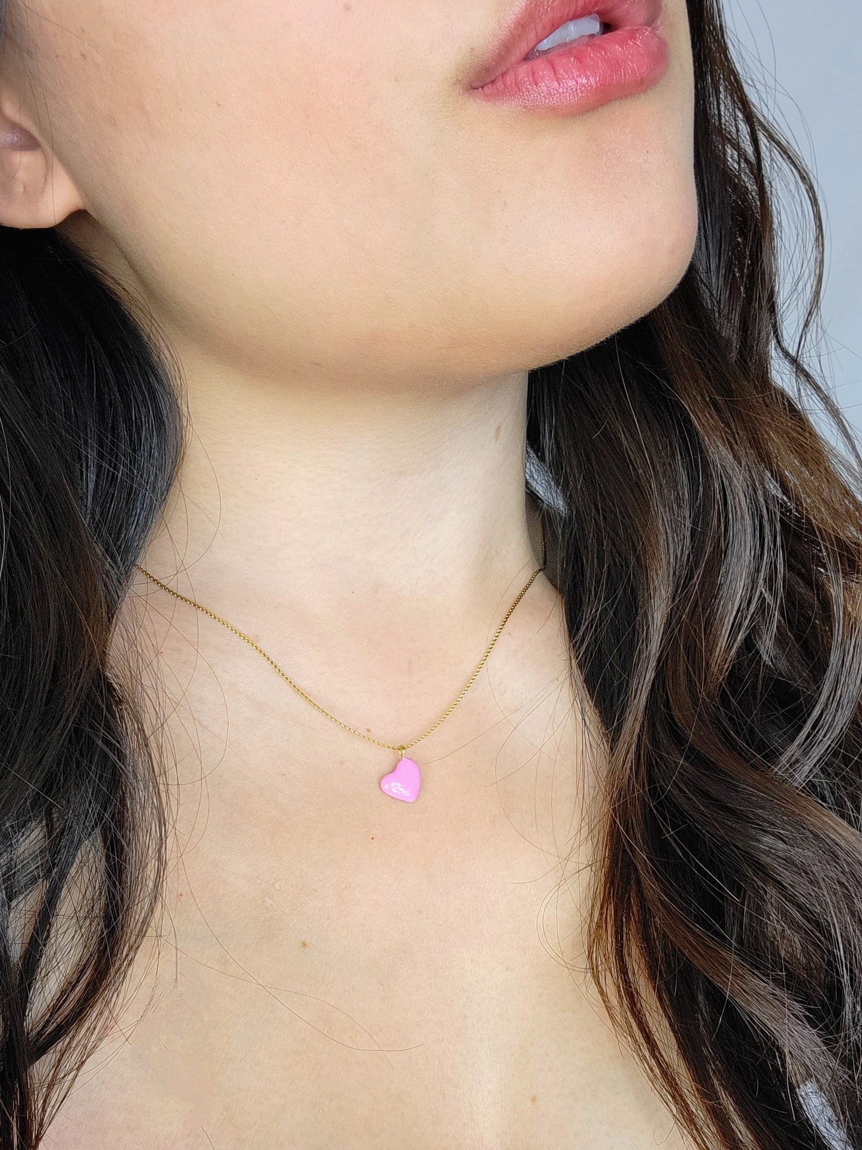 MINIMALIST HEART Necklace in Pink