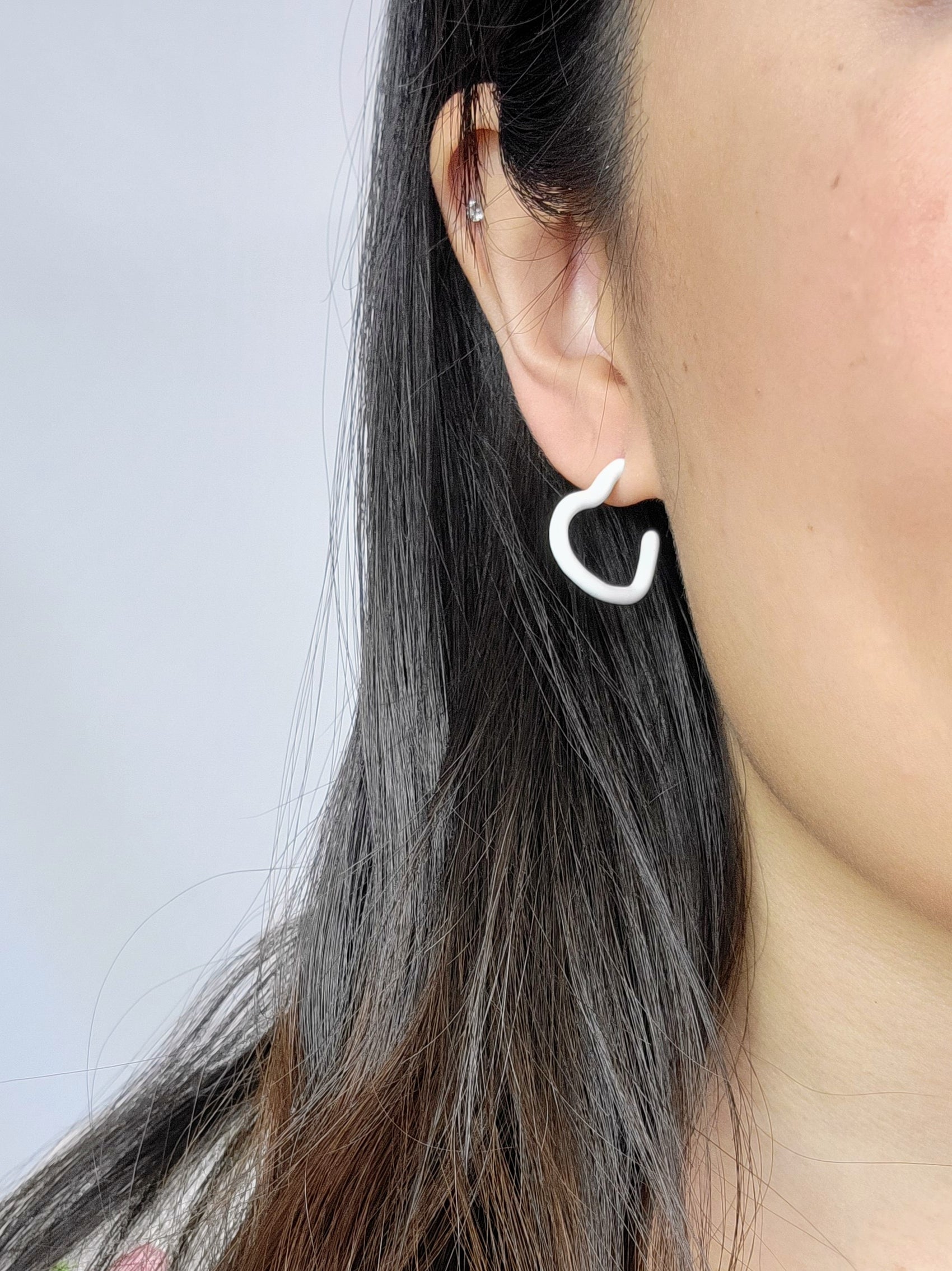 SWEETHEARTS in White