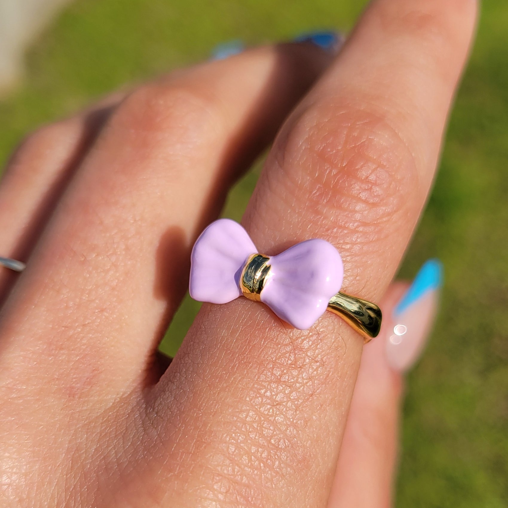 BOW RING in Lilac