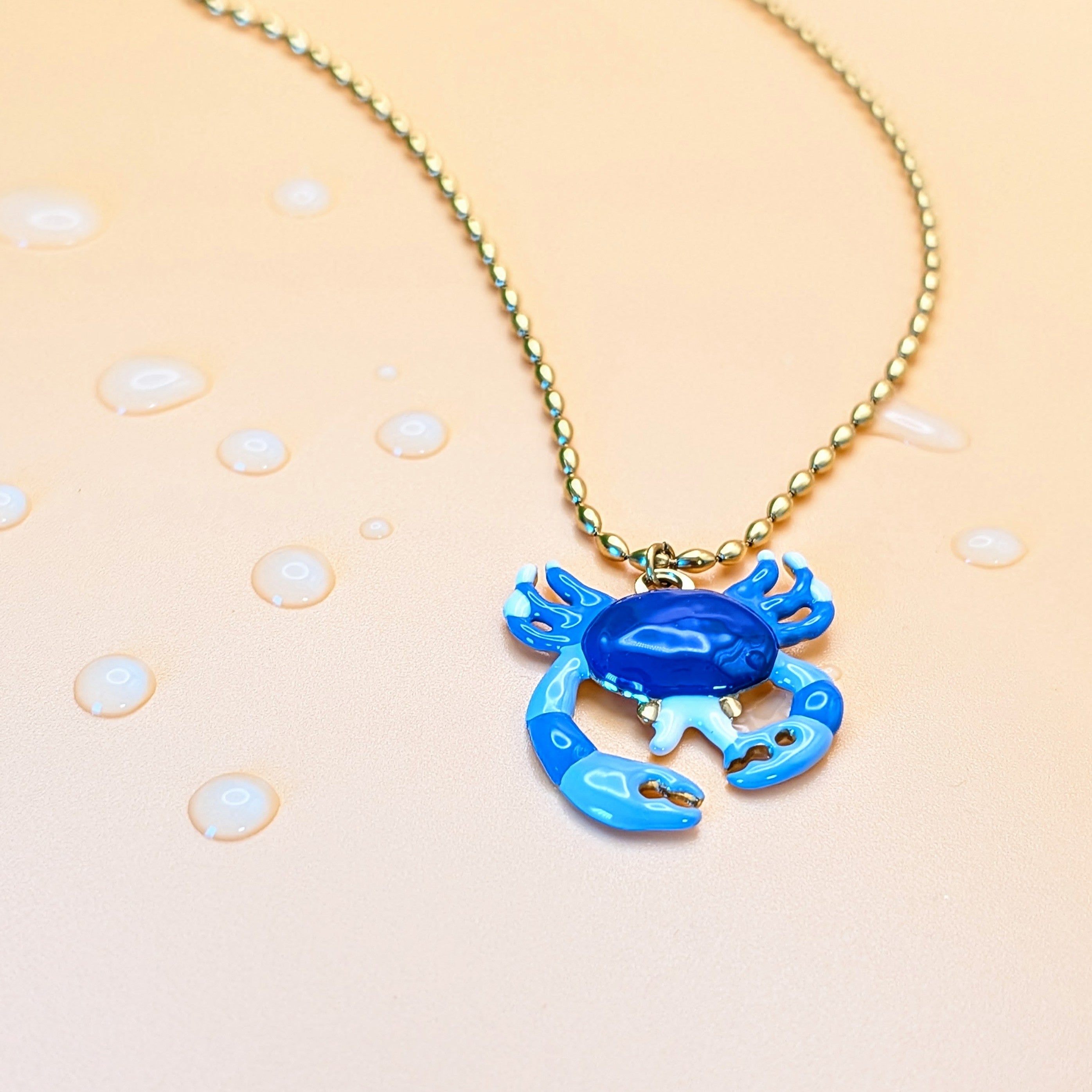 CRABBY Necklace