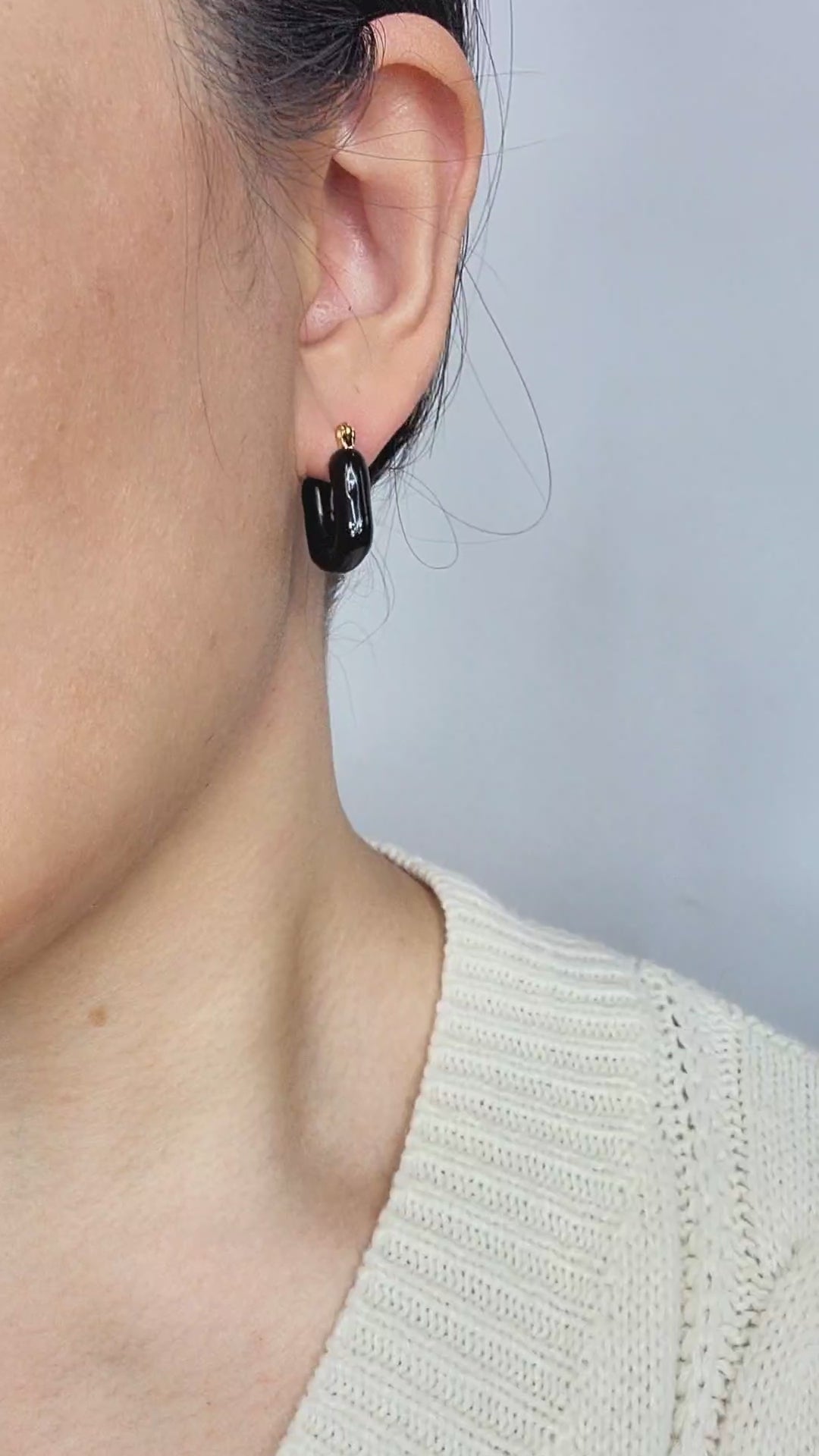 PUFFER EARRINGS in Black