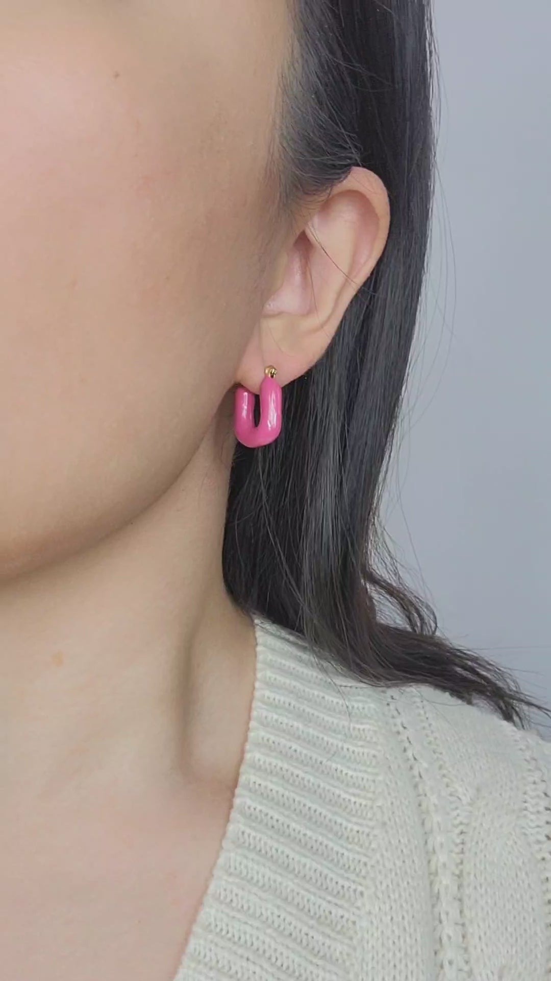 PUFFER EARRINGS in Raspberry
