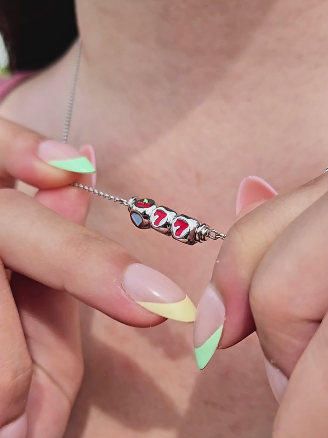 HOT SLOT Necklace 2 (Silver)