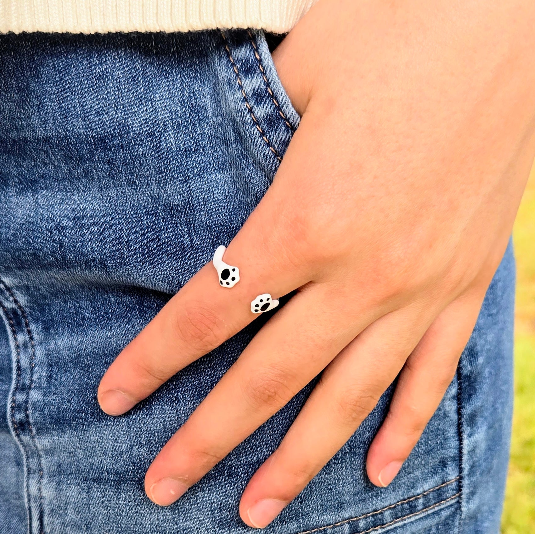Paw Ring 2 (Black Paw)
