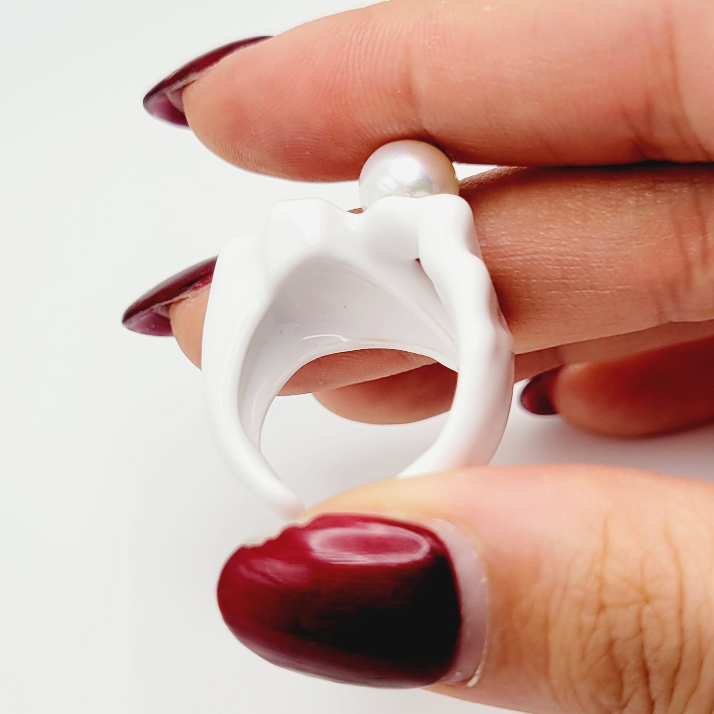 THE WORLD IS YOUR OYSTER